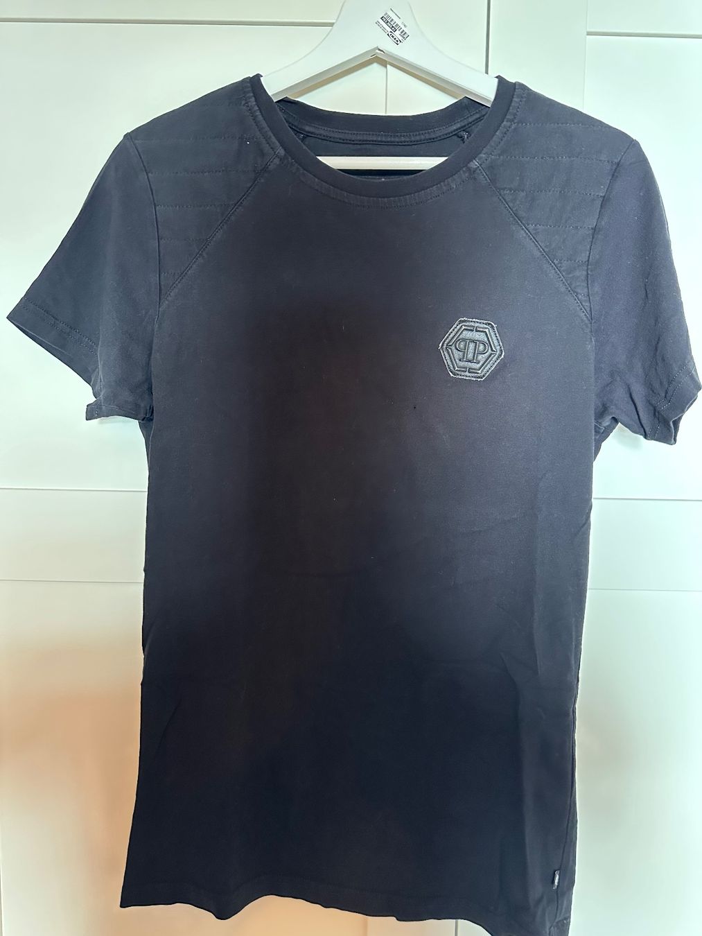Philipp Plein T-Shirts: Philipp Plein T-Shirt Schwarz Gr. S – Gebraucht aus Basel von Homer-2400