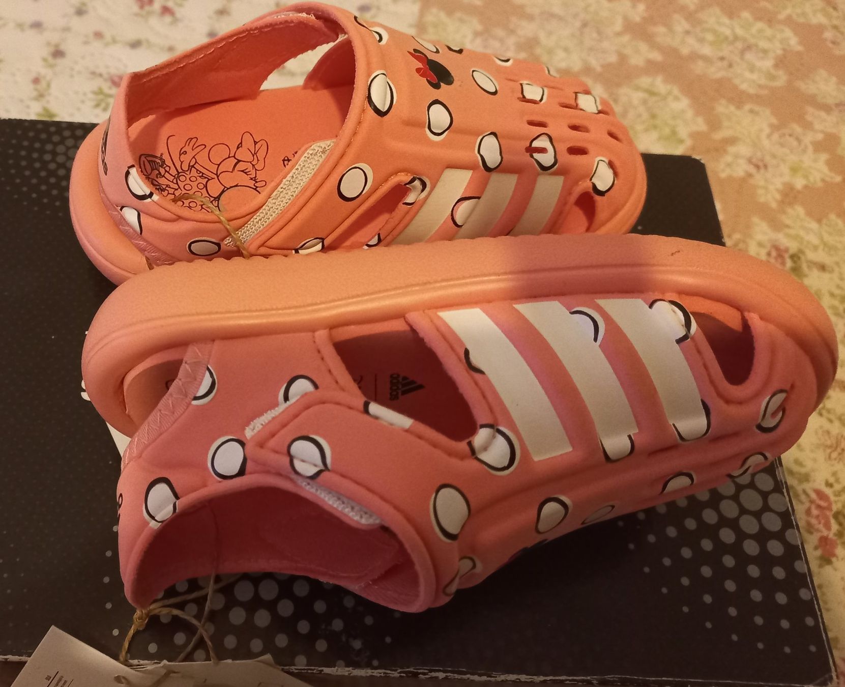 Adidas Chaussures filles: Wassersandale adidas – Neuf avec emballage d'origine à Basel par zaa_7ft5 2