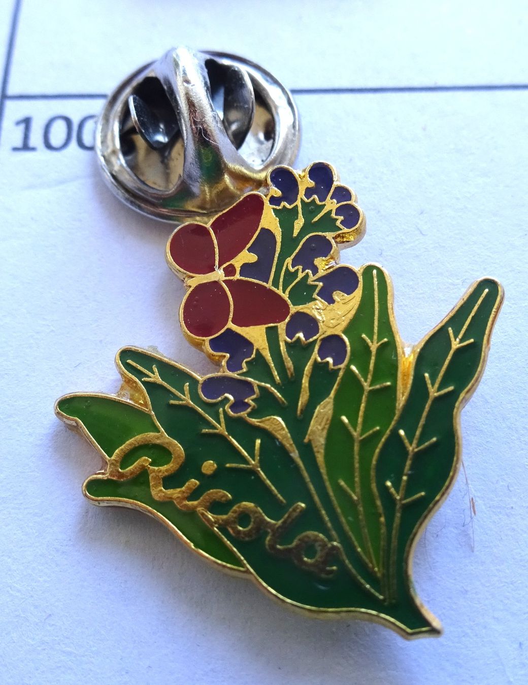 Placchette & Badge: Pin RICOLA  Blumen Schmetterling – Usato da Utzenstorf venduto da BUtter81