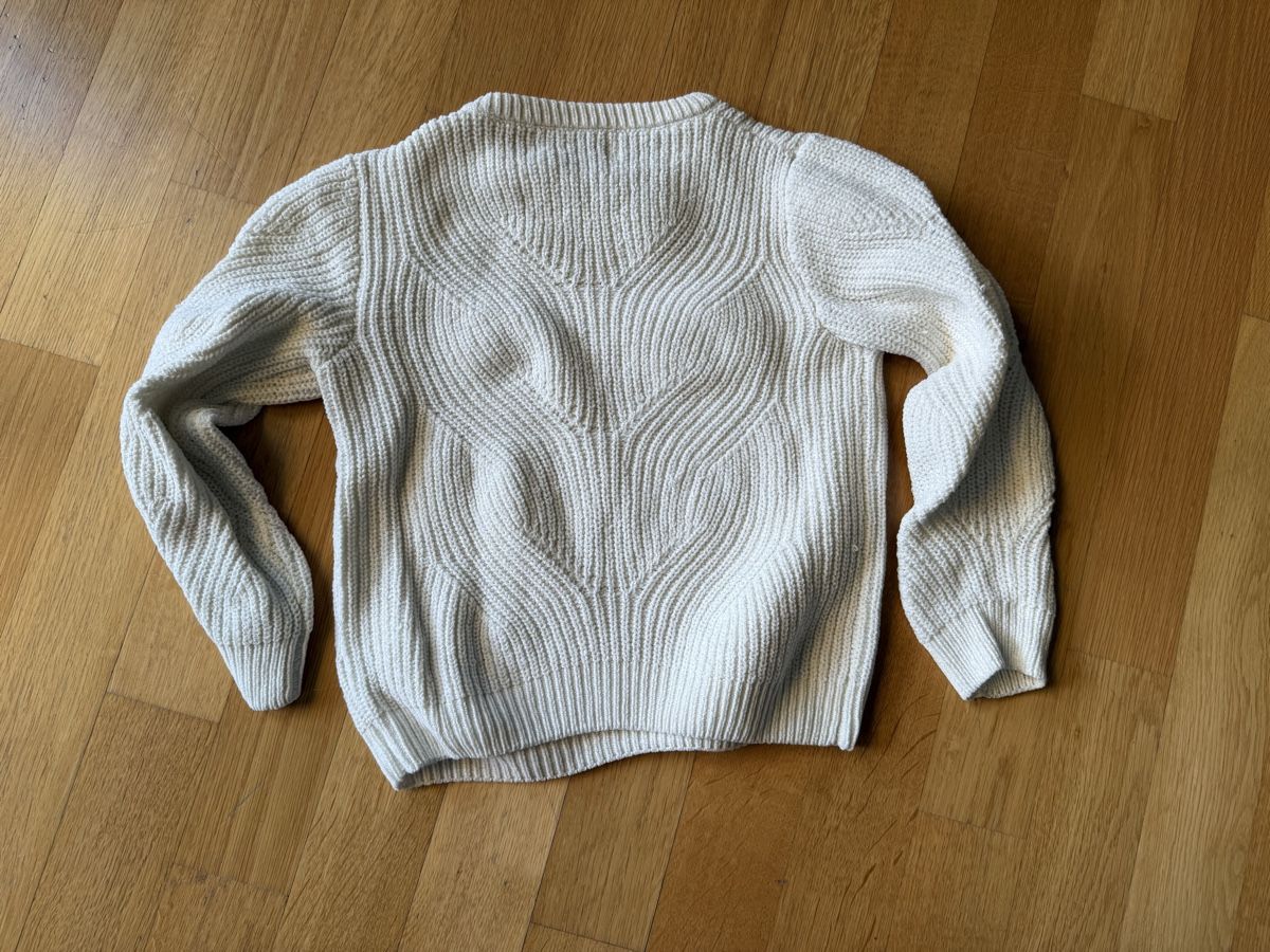 Manor Pulls et sweat-shirts: Strickpulli creme, Grösse 116 – D'occasion à Illnau par Chabelita84 1