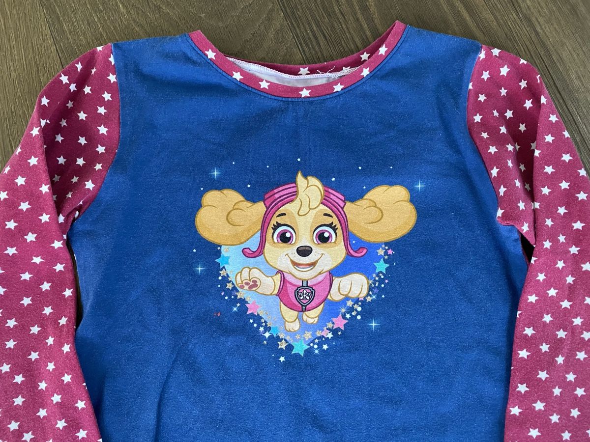 Blusen, T-Shirts & Tops: Paw Patrol Skye Shirt Gr. 128 – Gebraucht aus Winterthur von tanscha 1