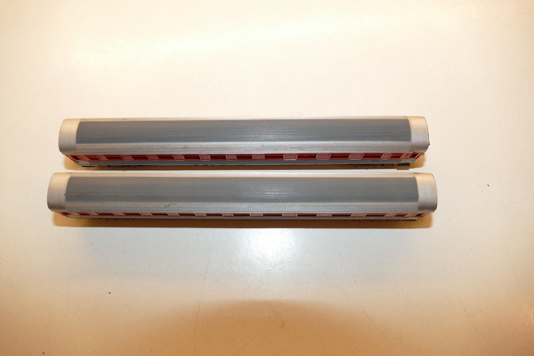 Trix Modellini di ferrovie: Minitrix N: 2xDB Personenwagen – Usato da Niederhasli venduto da rail-duerst 2