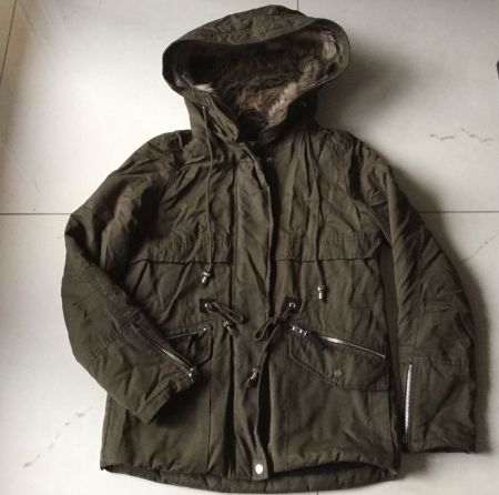 Winterjacke Bershka Women XS / 158 164