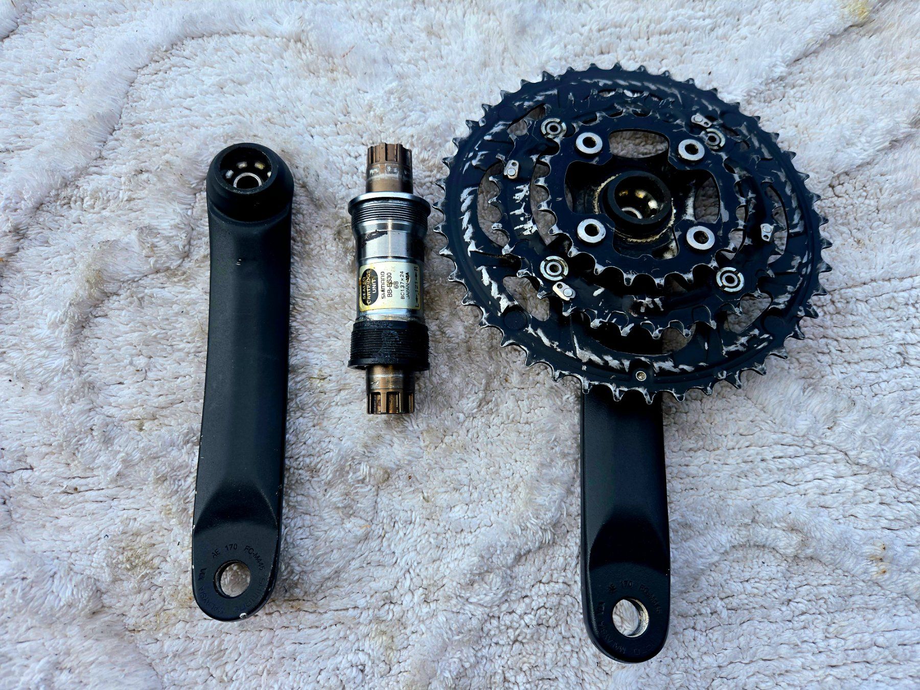 Shimano Pezzi di ricambio: Shimano Kurbel inkl Trettlager 3fach – Usato da Ammerswil AG venduto da Undenheim 3