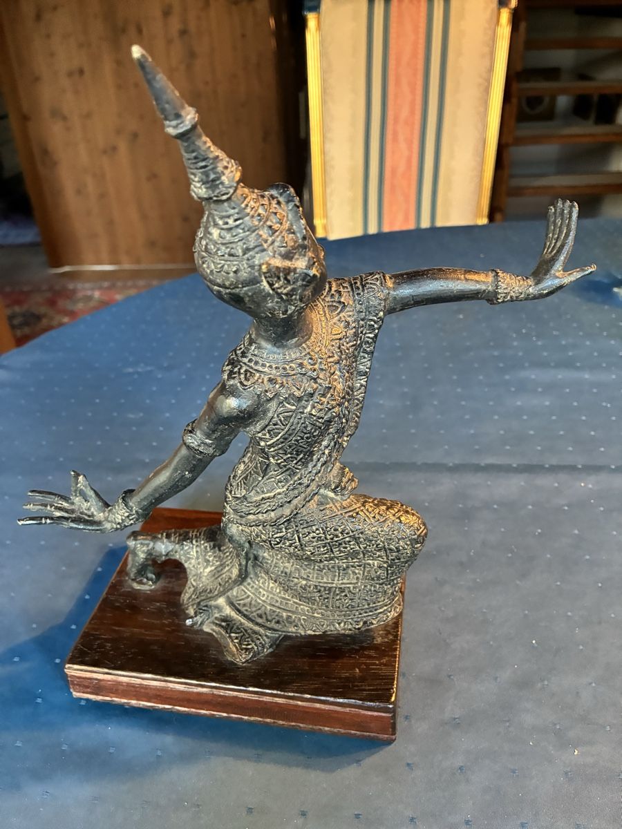 Figuren: Grosse Bronzeskulptur asiatisch  – Gebraucht aus Dornach von Rosengarten 1