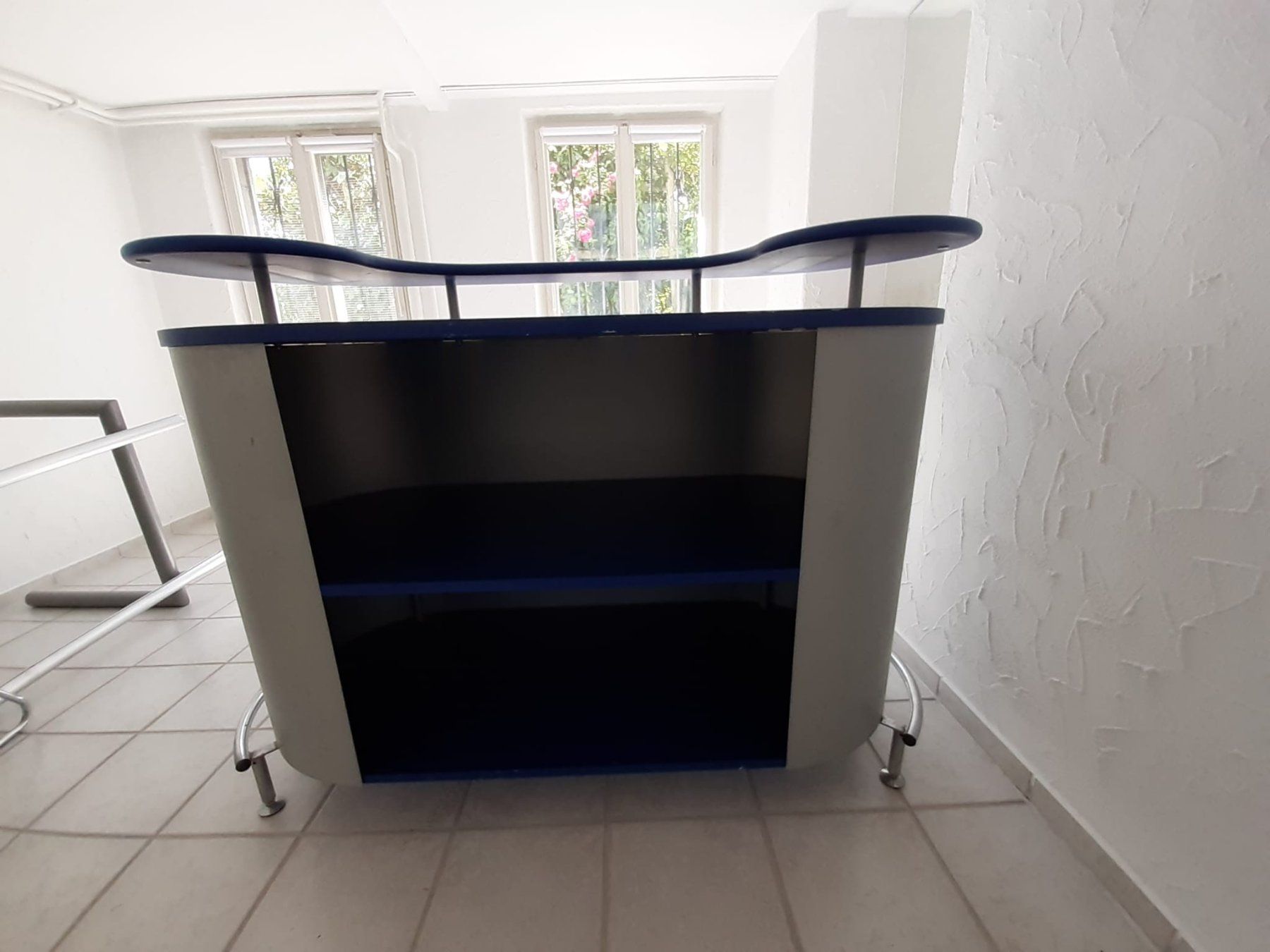 Allestimento di negozi e stand fieristici: Bartheke – Usato da Bonstetten venduto da Theo75
