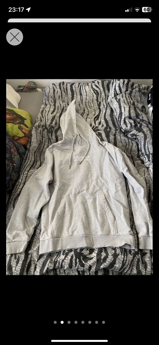 Snipes Maglioni & Felpe: Stylischer Snipes Hoodie Grösse M – Usato da Bad Ragaz venduto da michelle_88