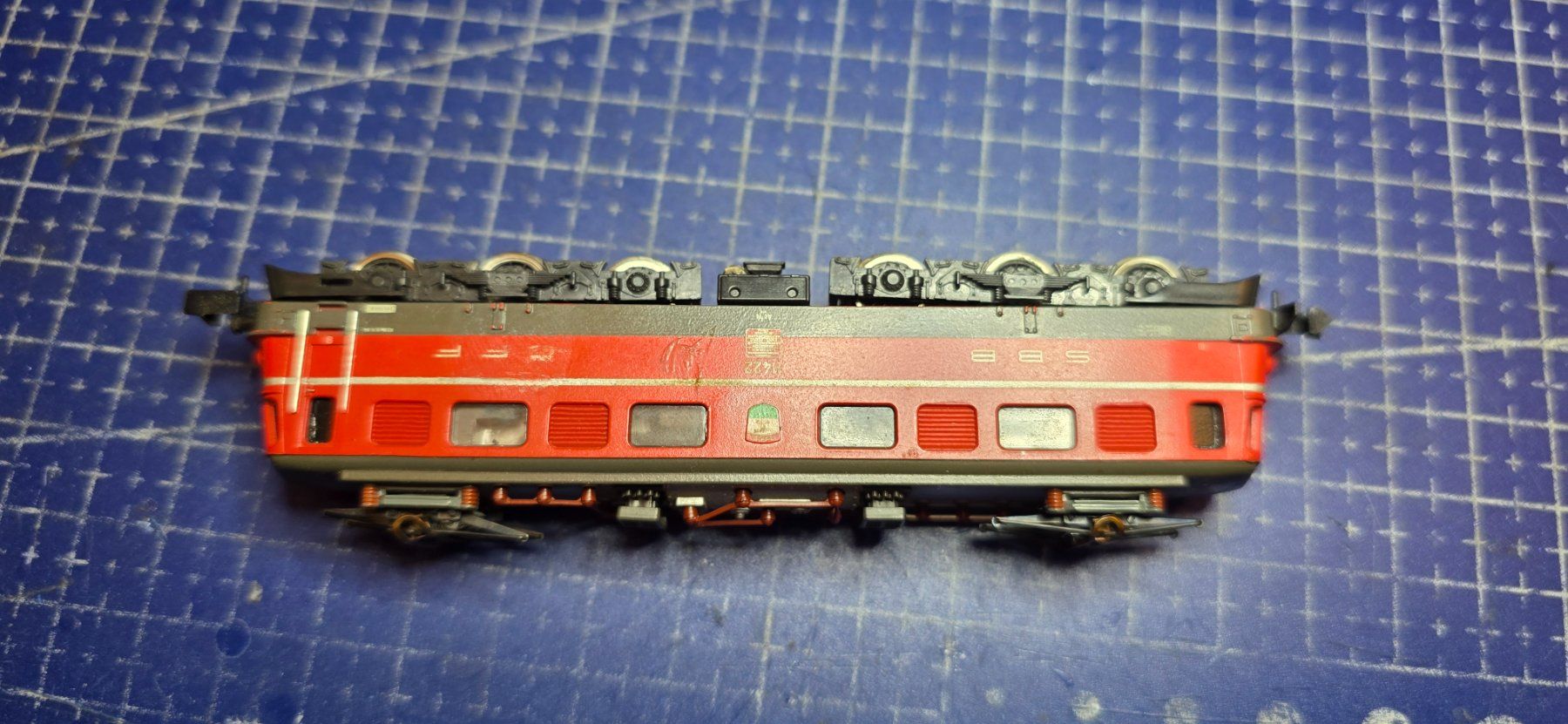 Trix Modelleisenbahnen: Minitrix spur N Ae6/6 11422 Rot Analog – Gebraucht aus Hochfelden von Danizh0 2