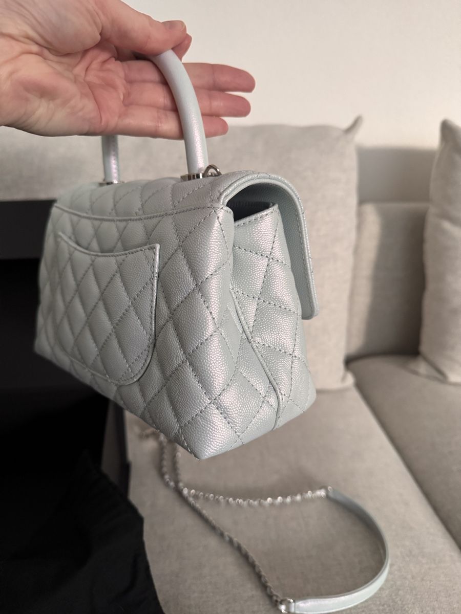 Chanel Borse da donna: Chanel Coco Handle, Light Blue Caviar Leather, New! – Nuovo (secondo la descrizione) da Therwil venduto da as_good_as_new 3