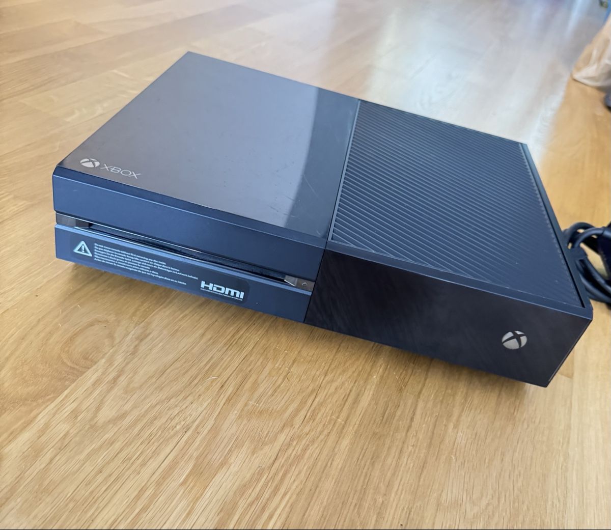 Microsoft Console: Microsoft XBox One Konsole mit original Zubehör – Usato da Herisau venduto da Seyashop1 4