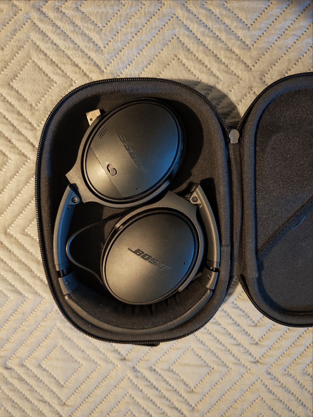 Bose Cuffie: Bose QC35 quiet confort – Usato da Grand-Lancy venduto da Gonzo1610