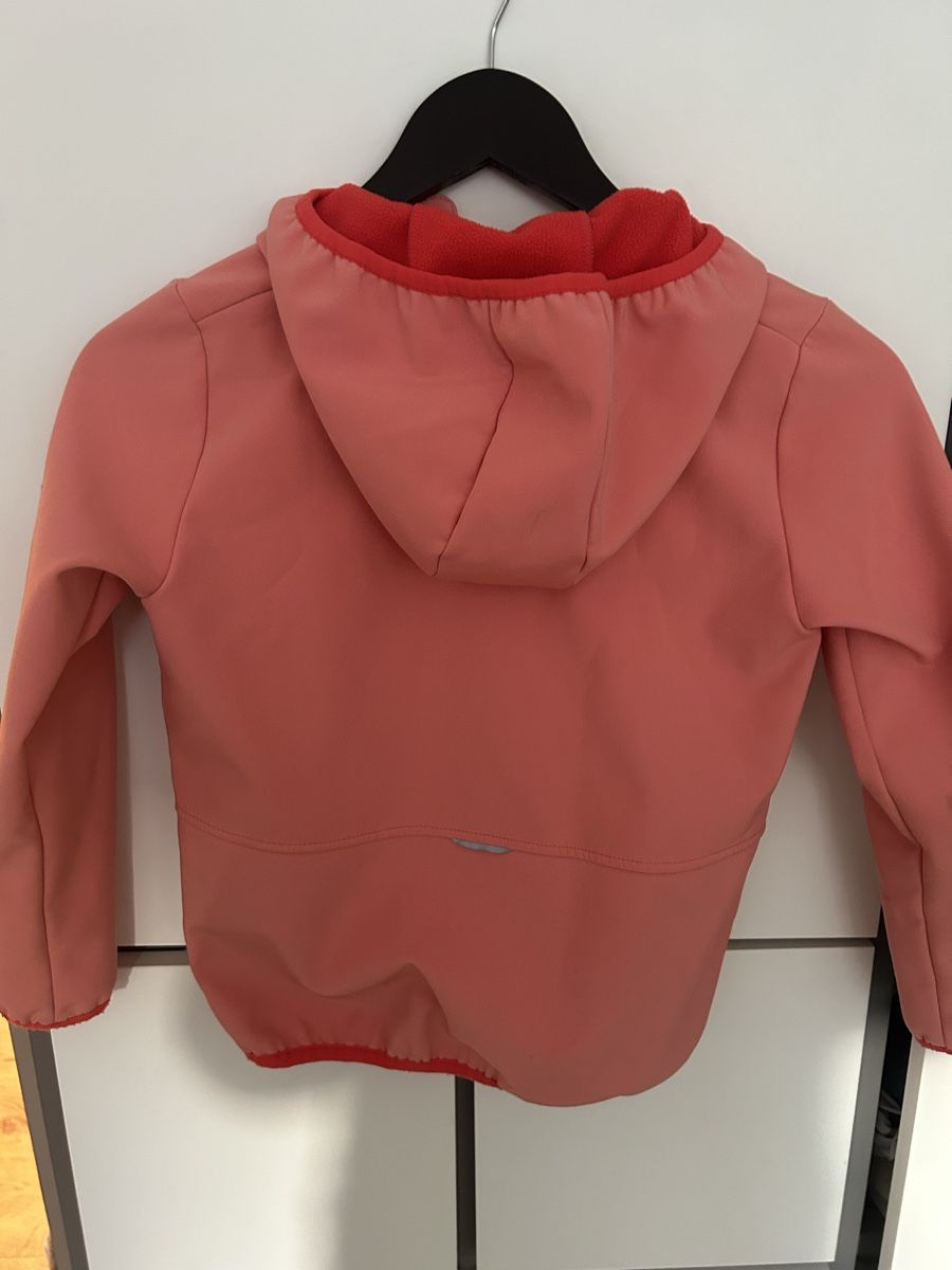 Jack Wolfskin Giacche & Cappotti: Jack Wolfskin Softshell Jacket, Size 128, Coral Red! – Nuovo (secondo la descrizione) da Thalwil venduto da mar_pvx7 2