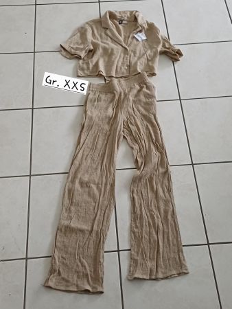 Hose und Oberteil in Gr. XXS (ca. Gr. 164)
