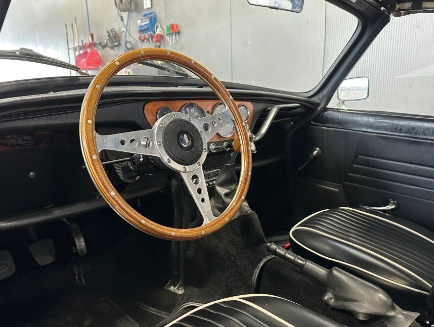 Triumph Automobili: TRIUMPH Spitfire MK3 – Usato da Flühli LU venduto da Overland_Motors 4