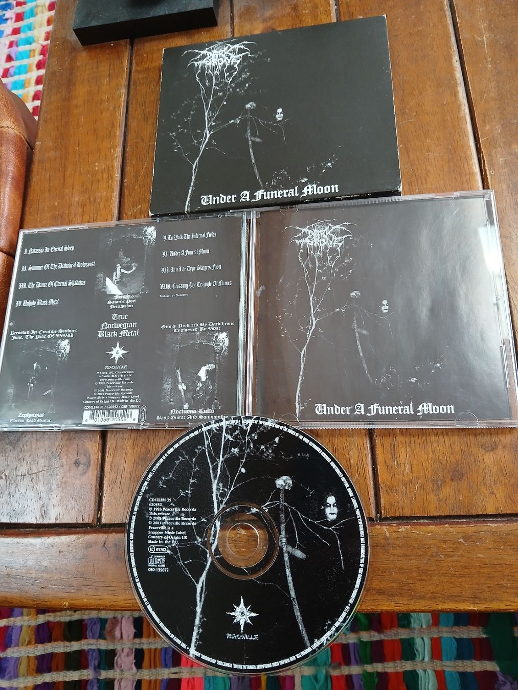 CD: darkthrone- under... – Usato da St-Cergue venduto da VeganWarrior
