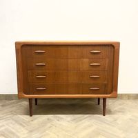 Mid Century dänisches teak Sideboard by DYRLUND