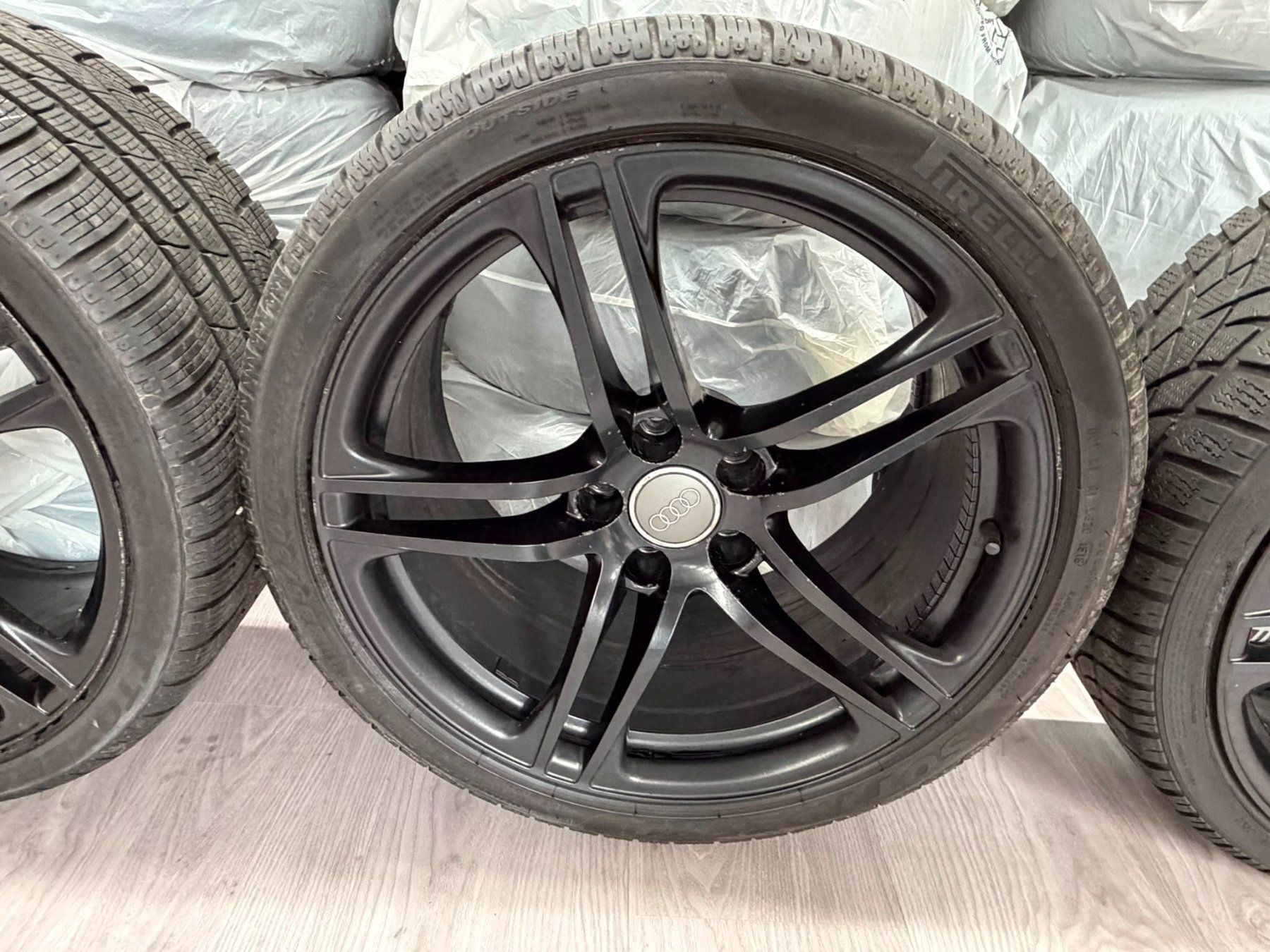 Audi Pneus & Roues: Audi R8 Winterräder – D'occasion à Regensdorf par NEYGroupGmbH 5