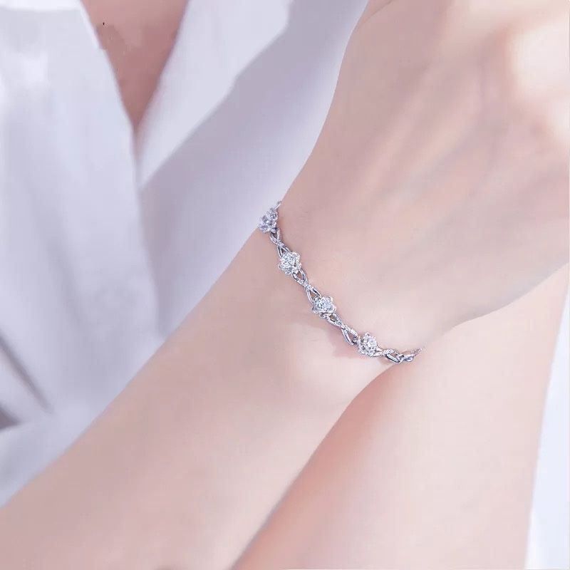 Bracciali & Braccialetti: silber armkette mit blumen – Nuovo e nell'imballaggio originale da St. Gallen venduto da yatoot26 4