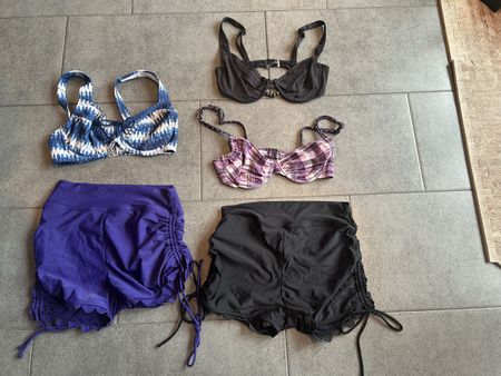 Sommer Set: 3 Bikinis & 2 Badeshorts Beldona,Venice Gr.M 38