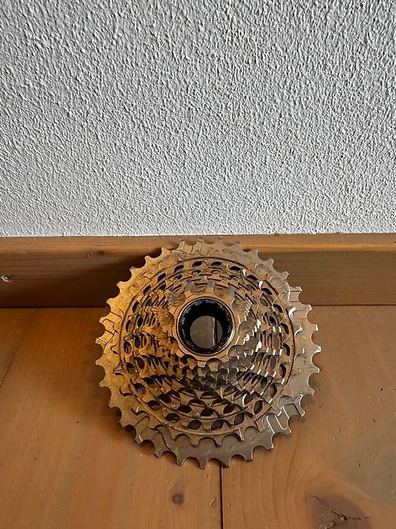 Sram Pezzi di ricambio: Cassette Sram Red 10-33T – Usato da La Tour-de-Trême venduto da w.max