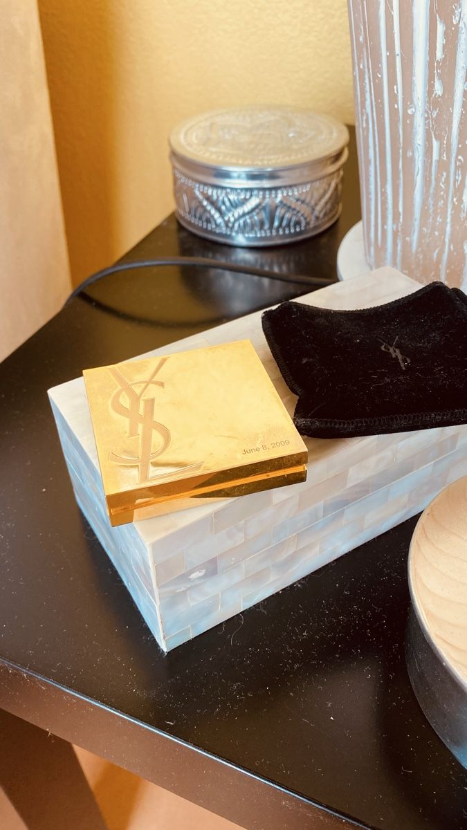 Make-up: YSL Poudre de soleil No2 neuf – Nuovo (secondo la descrizione) da Belmont-sur-Lausanne venduto da chu_vxf5