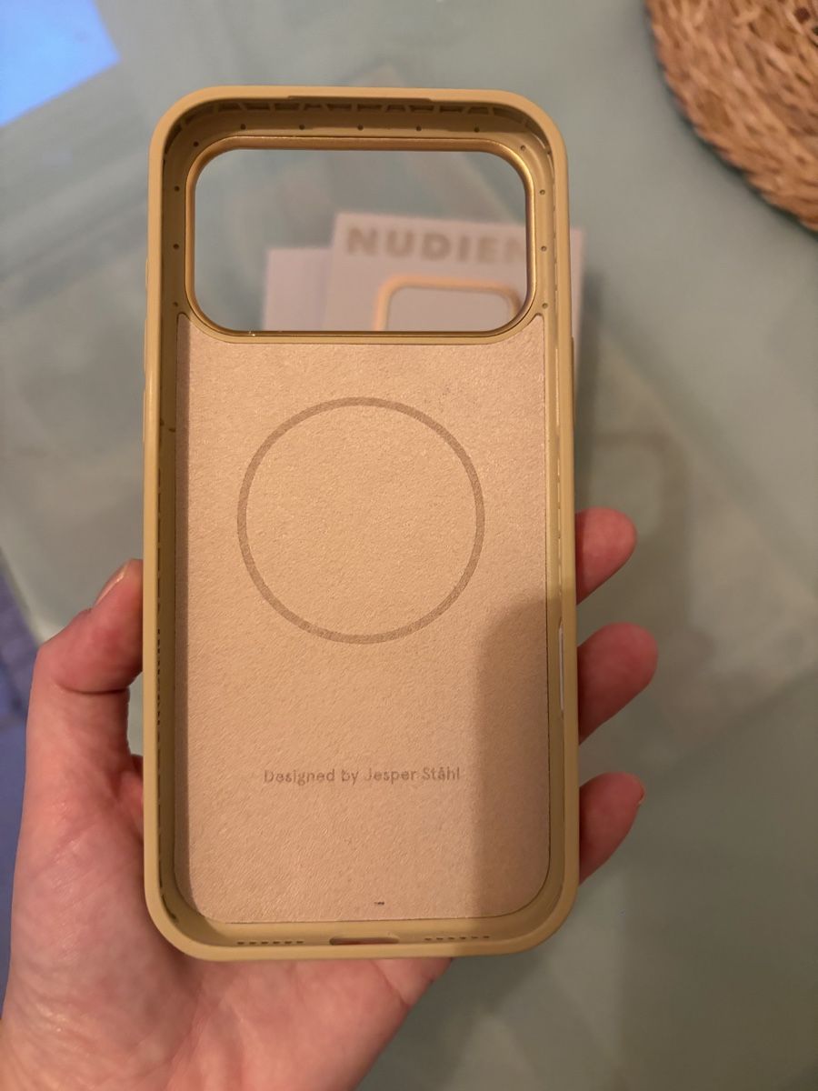 Covers & Schutzfolien: Nudient Hülle iPhone 17 pro Max  – Gebraucht aus Basel von Brunner.T 1