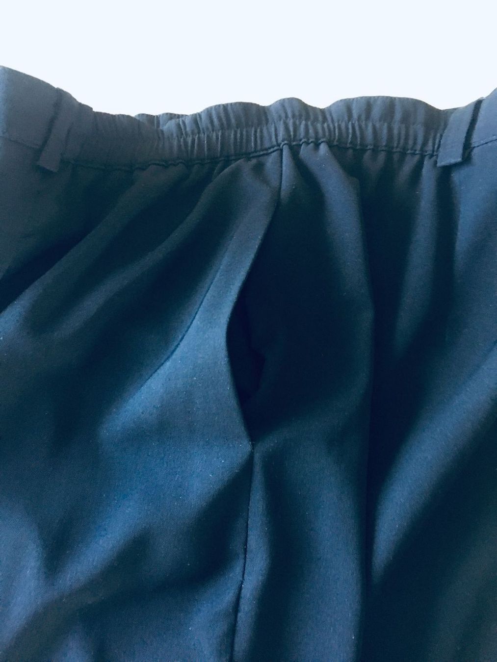 Pantaloni: Capri-Hose, wadenlang, Gr.48, schwarz – Usato da Russikon venduto da Pebblybeach 2