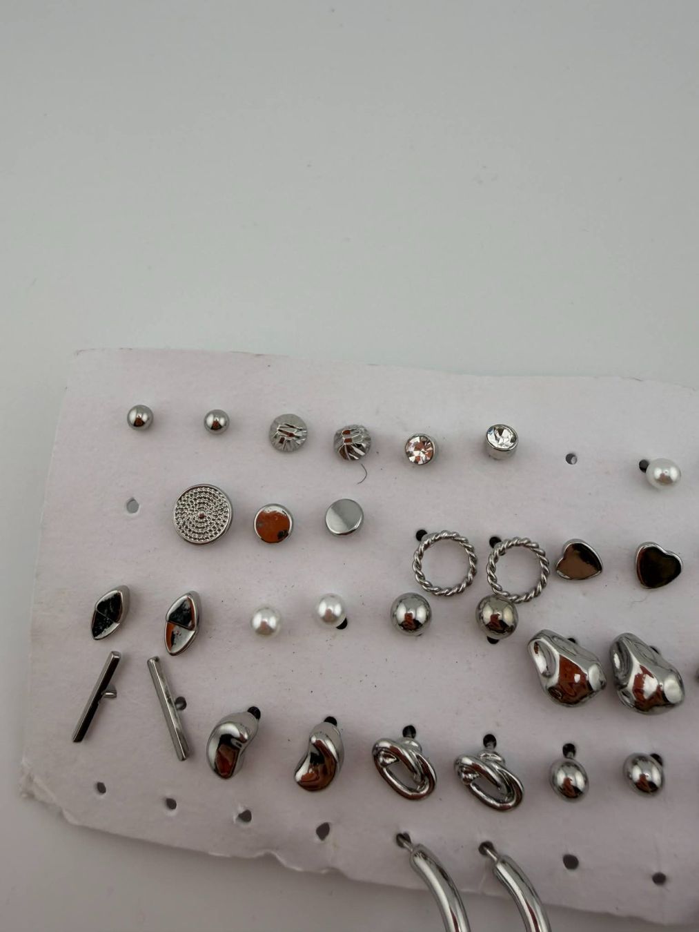 Ohrringe & -stecker: Modeschmuck: Silberfarbene Ohrringe🌸 – Neu und originalverpackt aus Riehen von edu_92w7 4