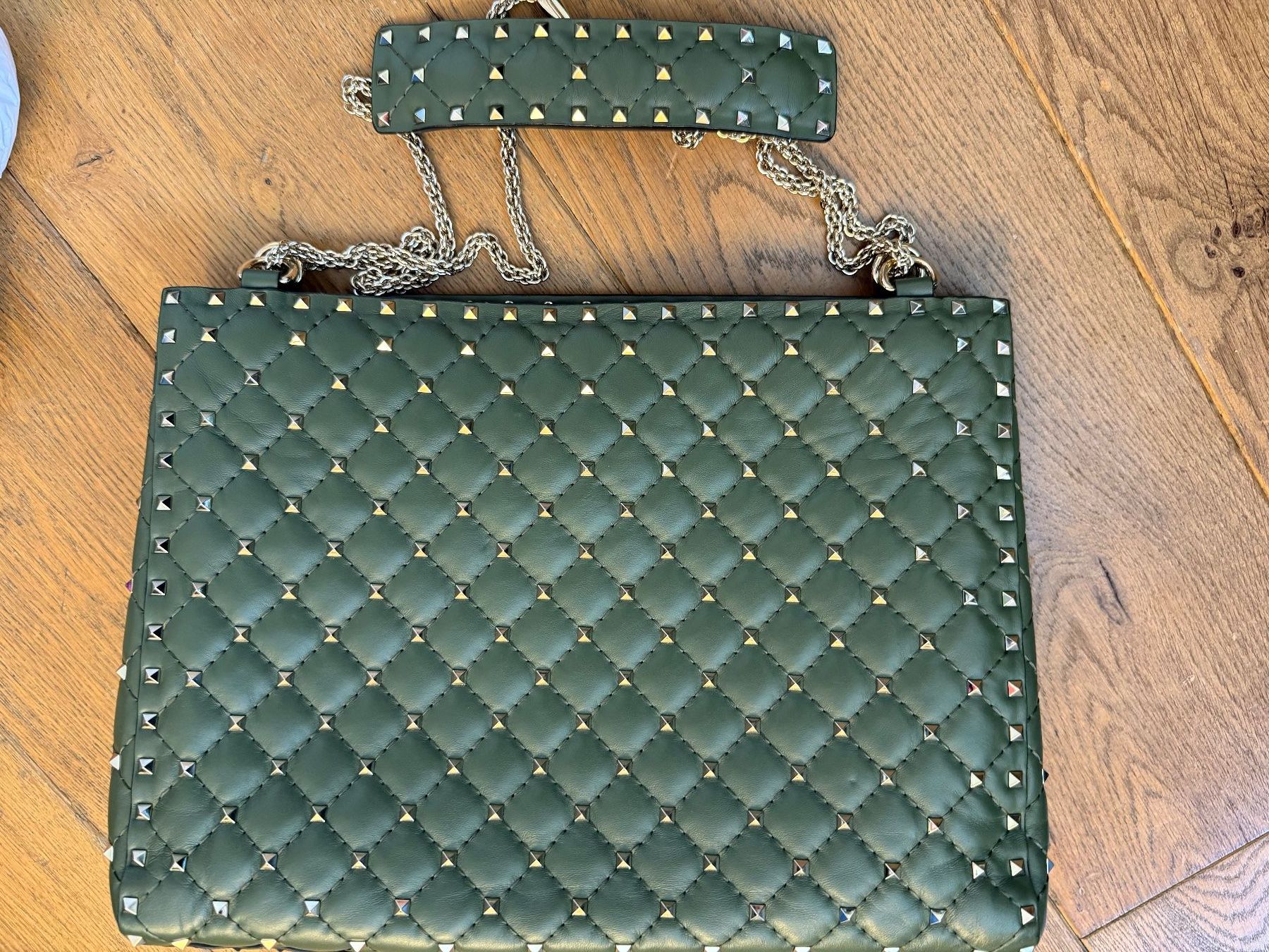 Valentino Borse da donna: Valentino Garavani Rockstud Schultertasche – Nuovo (secondo la descrizione) da Freienbach venduto da GerSe019 3