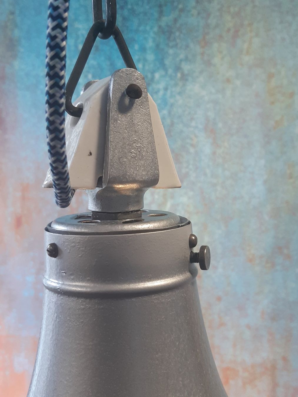 Lampade: Alte Emaille Industrie Lampe – Usato da Winterthur venduto da lampenretter 2