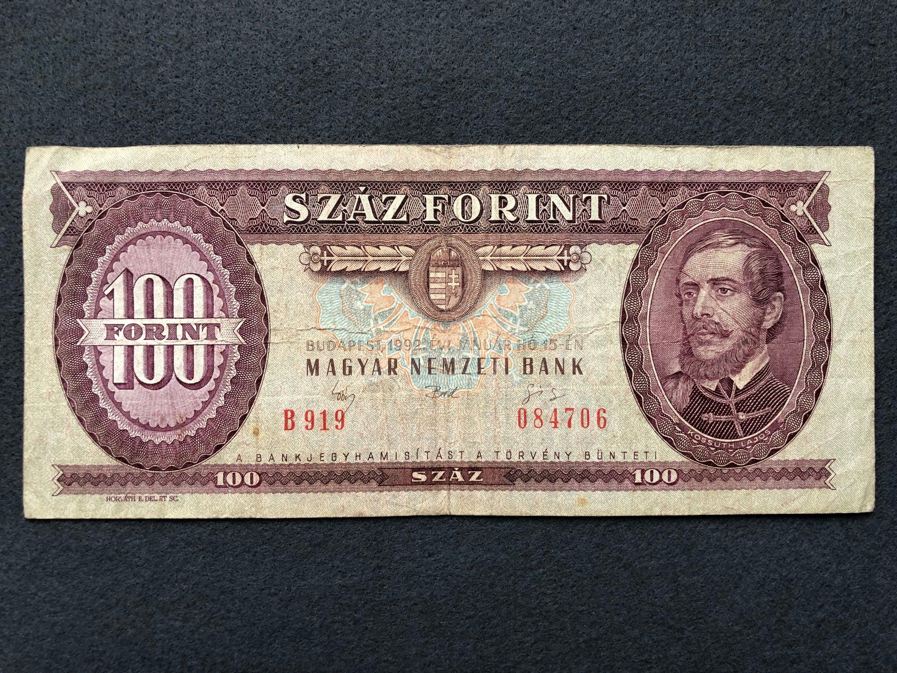 Banconote: Budapest 1992 - Ungarn - 100 Forint – Usato da Pfäffikon SZ venduto da Sieben77
