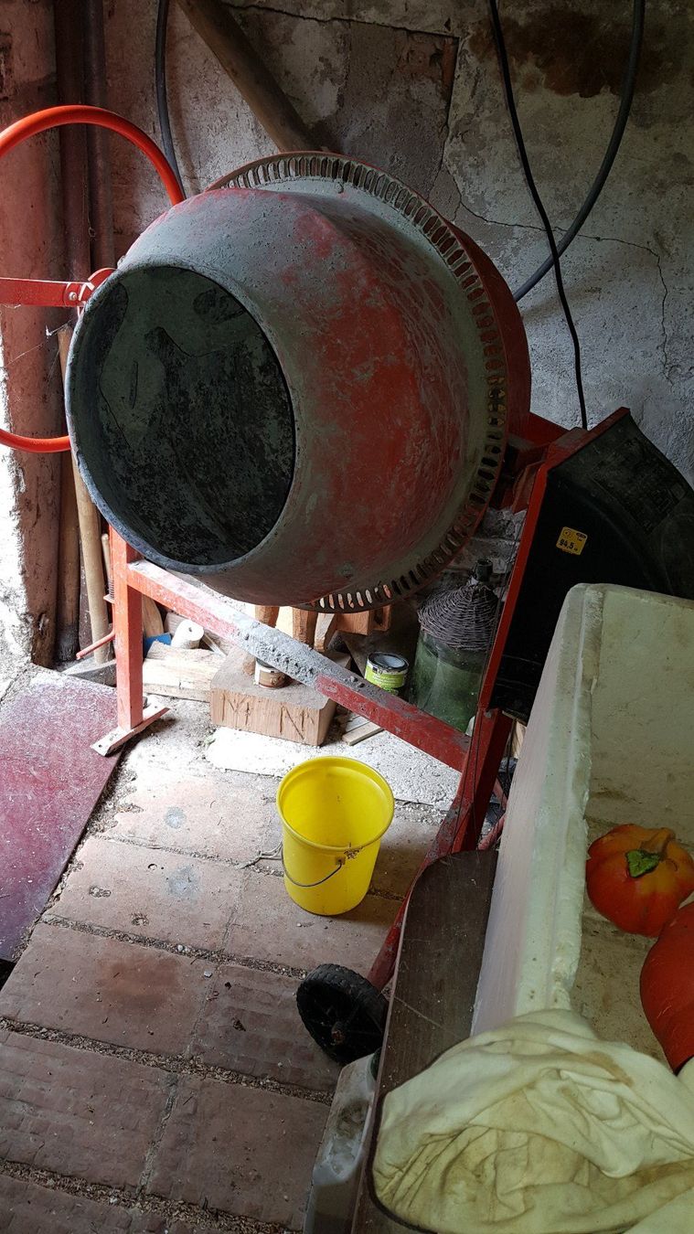 Tutte le macchine: Bétonneuse électrique 135 Litres – Usato da Bevaix venduto da goj_s5vk