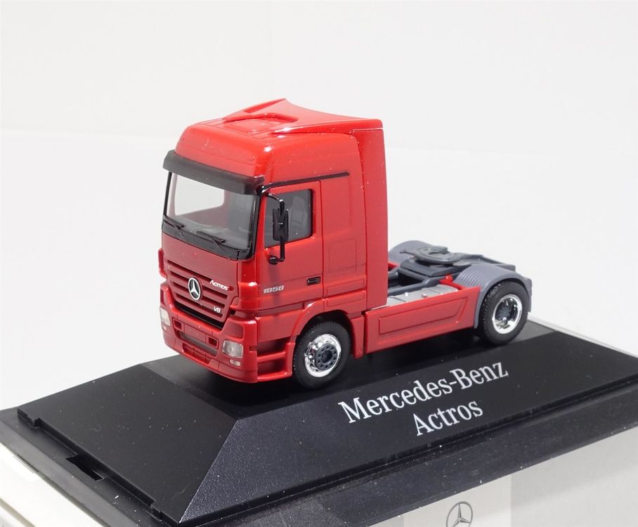 Mercedes-Benz Actros avec semi-remorque à col de cygne WERTZ HERPA 309431 1/87 - Bretagne Miniatures