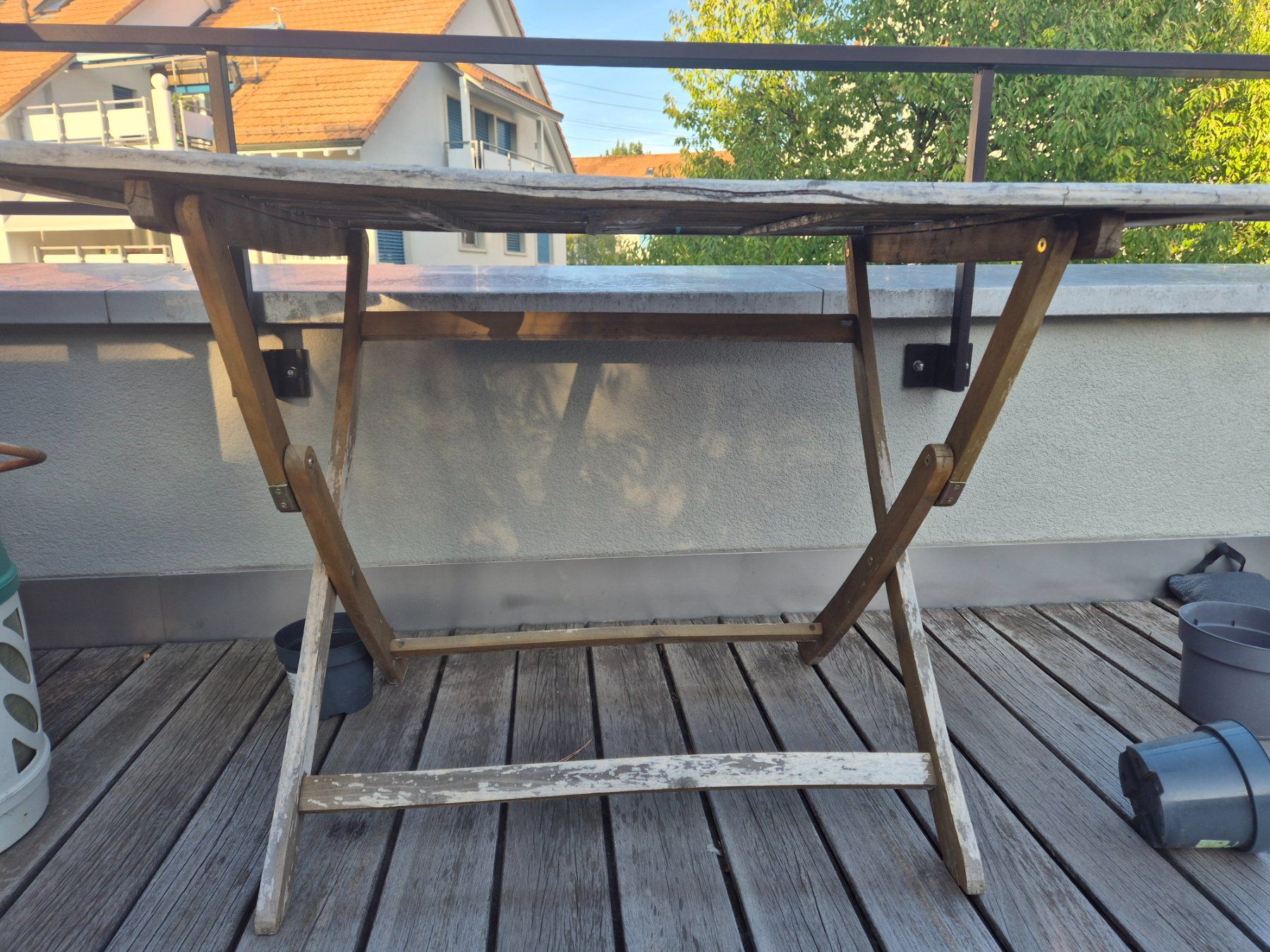 Tables: Table de jardin - Gratuit – D'occasion à Baar par sko_r7ys 2