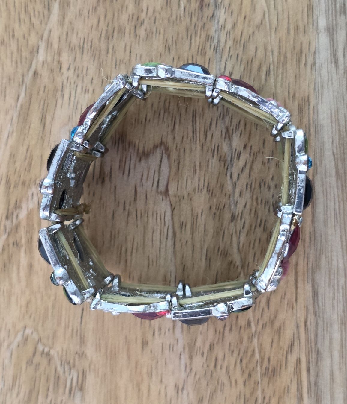 Armbänder & -reifen: Schönes Armband mit bunten Steinen – Gebraucht aus Rheinsulz von Gilea 2