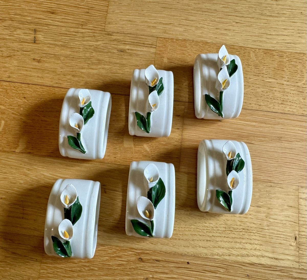 Altro in Decorazioni & Accessori: 6 Serviettenringe Keramik Calla Blume – Usato da Basel venduto da superbusi 1