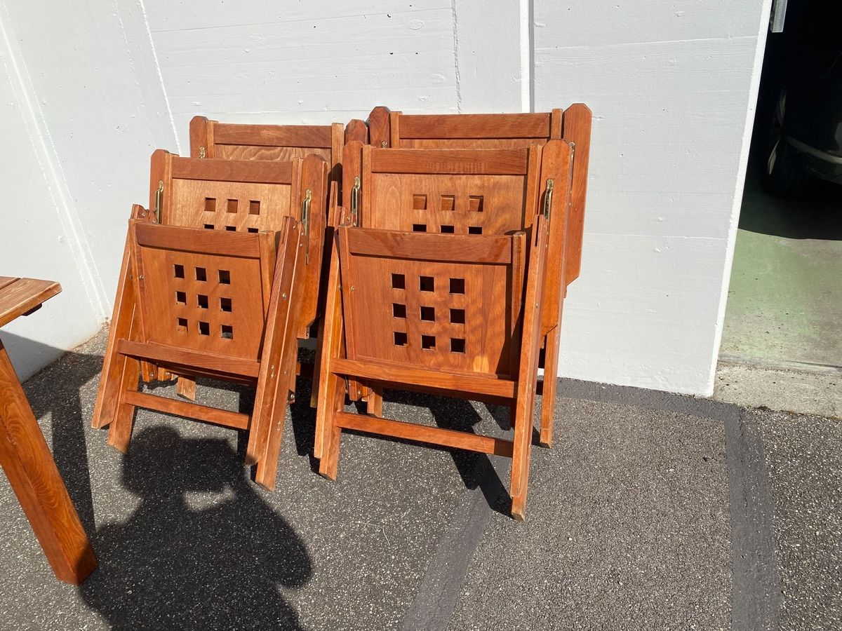 Set de table et chaises: Gartentisch mit Stühlen – D'occasion à Zürich par rxxel 1