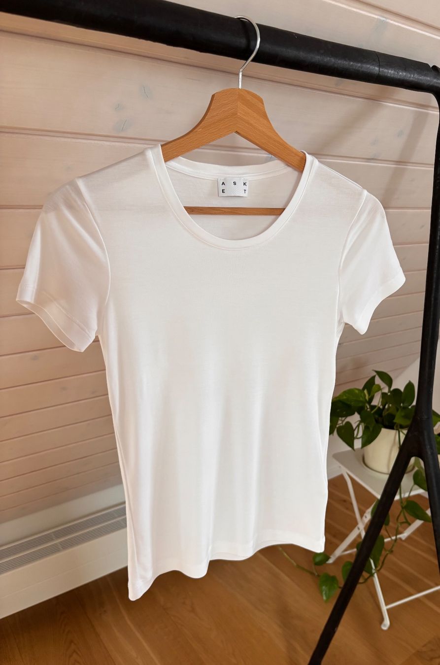 T-Shirts: ASKET t-shirt – Neu (gemäss Beschreibung) aus Kilchberg ZH von ben_pc68 7