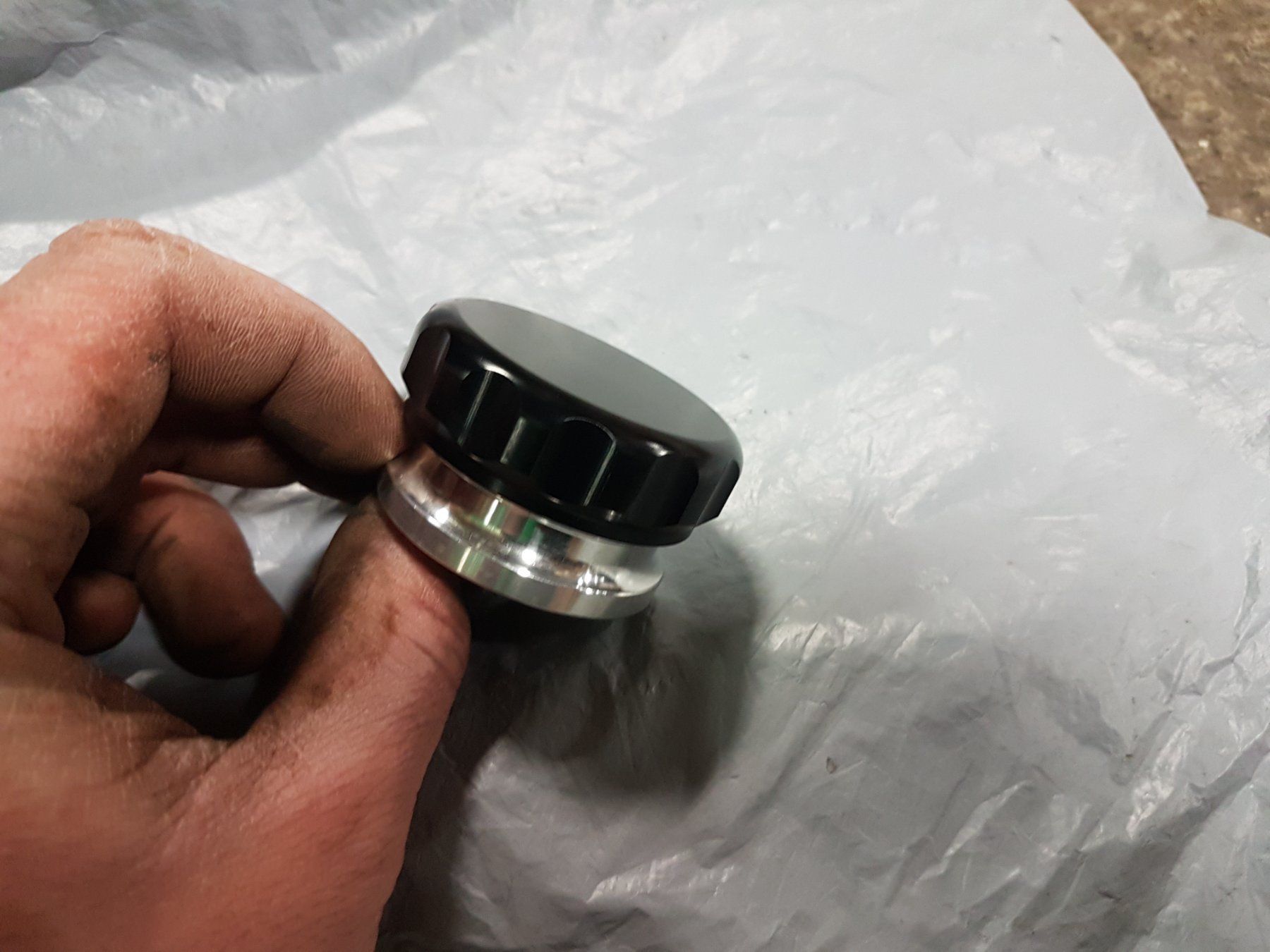 Accessori per altri veicoli: Aluminium Schraubverschluss 36mm – Nuovo e nell'imballaggio originale da Lützelflüh-Goldb venduto da Guemseli 2
