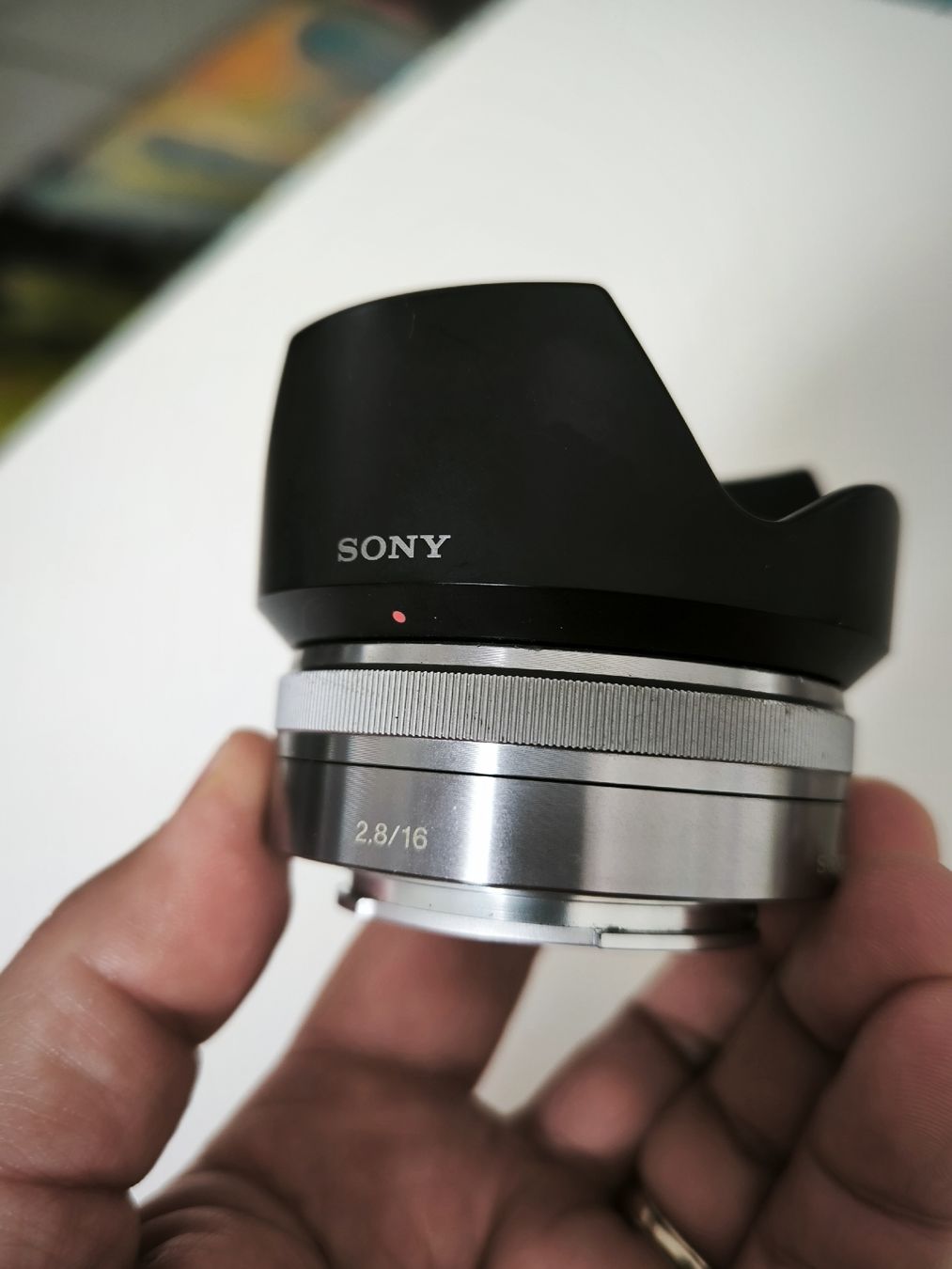 Sony Obiettivi: Objectif Sony E 2.8/16mm Ø49mm – Usato da Riaz venduto da vanucaptures 4