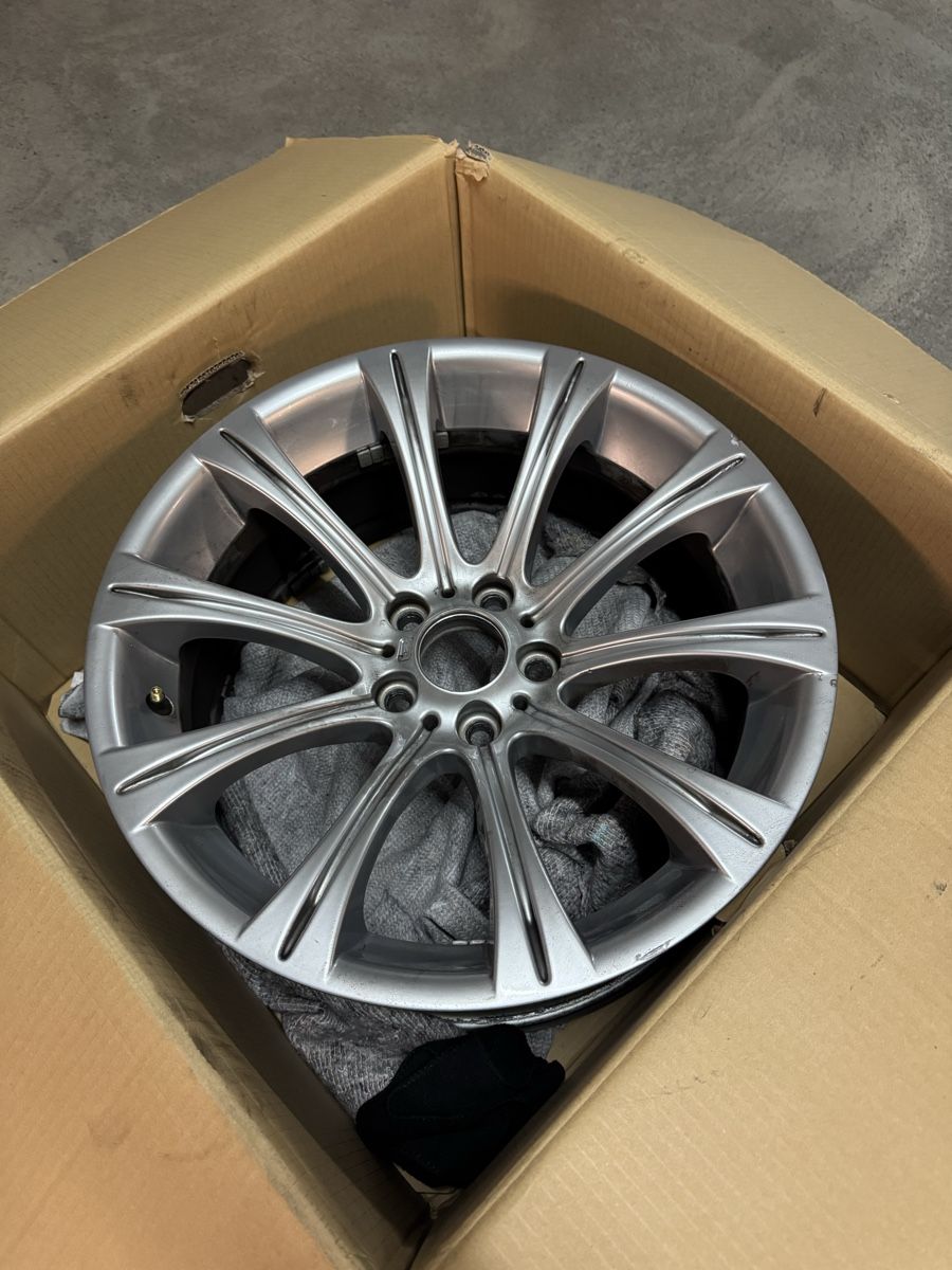 BMW Cerchioni: BMW M166 Felge M5 E60 – Usato da Wohlen AG venduto da Markomakii