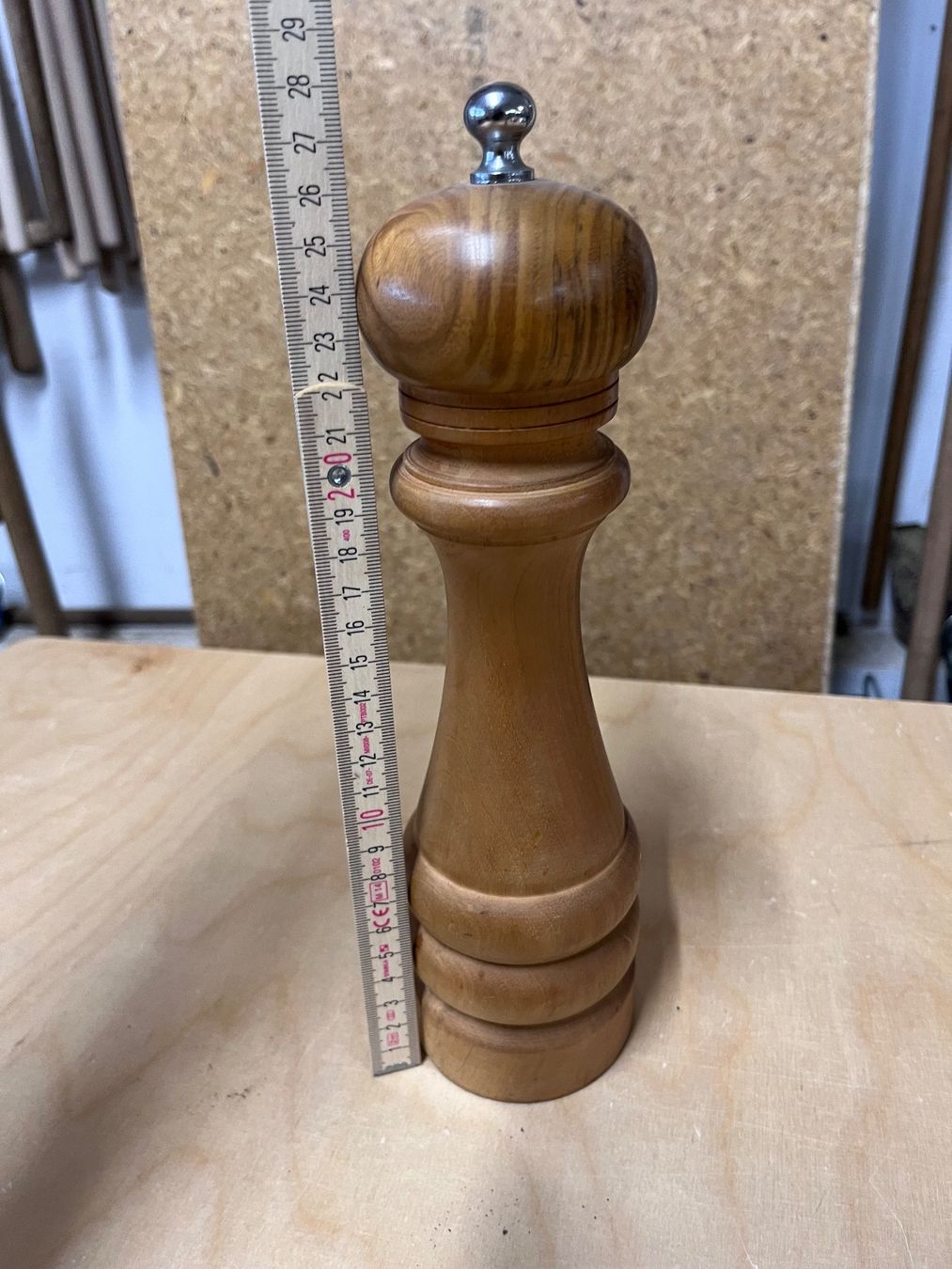 Elettrodomestici da cucina: Pfeffermühle aus Holz – Usato da Russikon venduto da sparklingvision 1