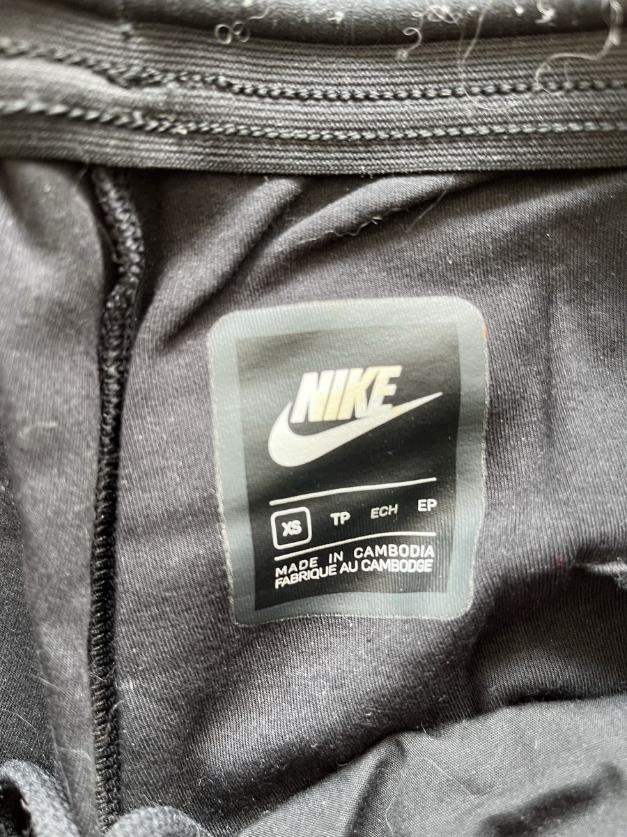 Nike Pantalons: Pantalon Nike Noir, Taille XS – Neuf (Voir description) à Champlan par YForter 2