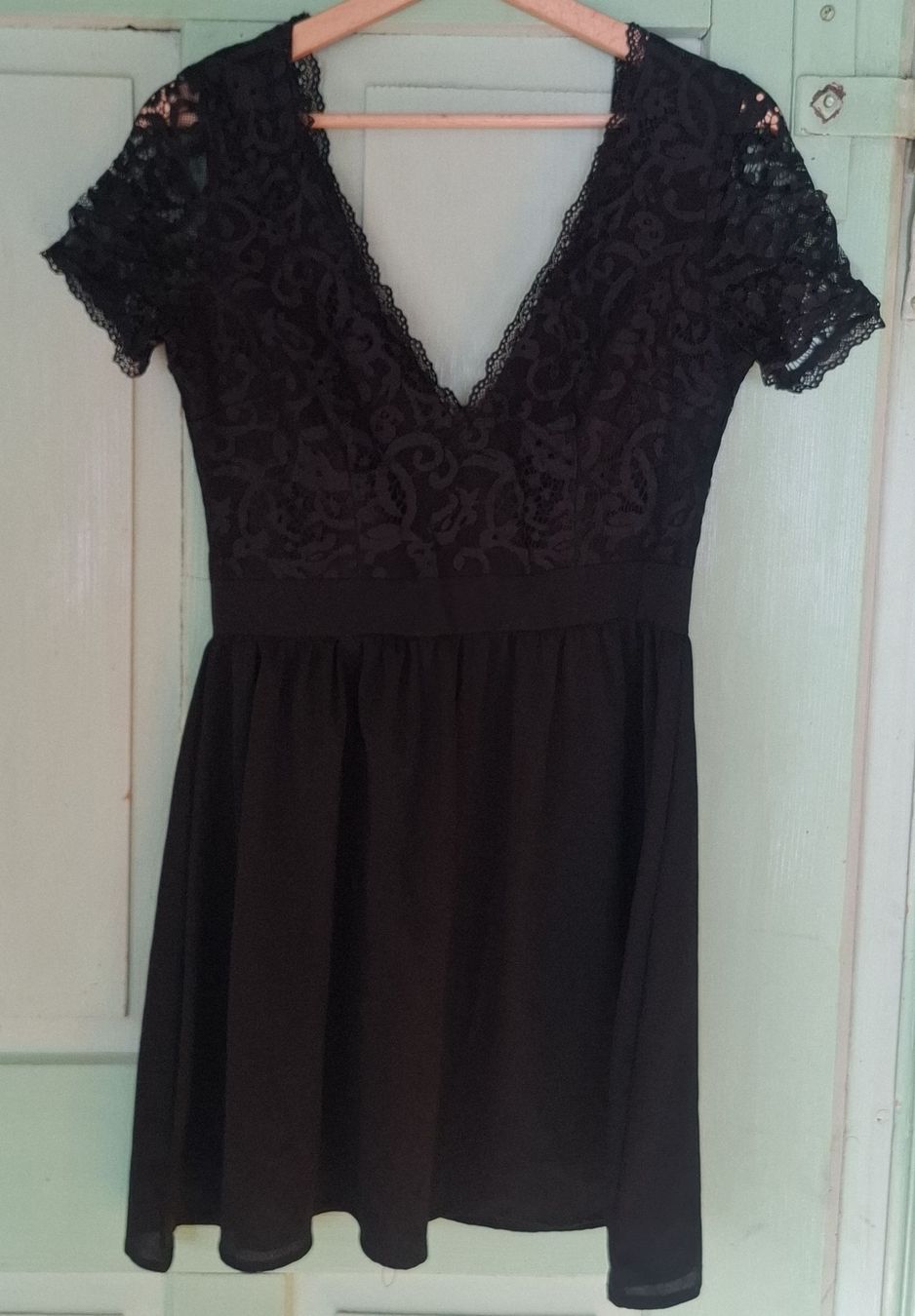 Kleider: schwarzes Kleid – Gebraucht aus Ebnat-Kappel von Aibur