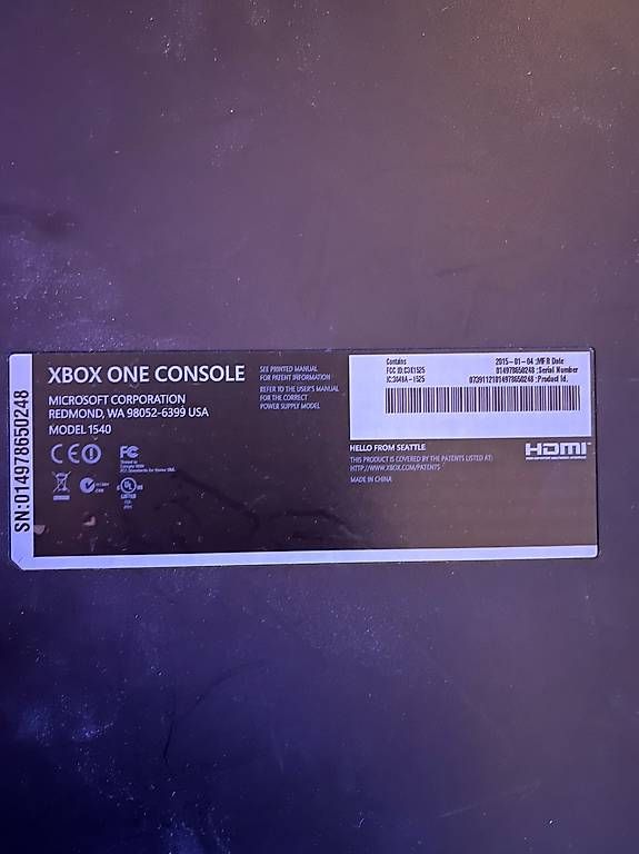 Microsoft Konsolen: Xbox One mit Controller & 8 Spielen – Gebraucht aus Herisau von NitronixXx 3