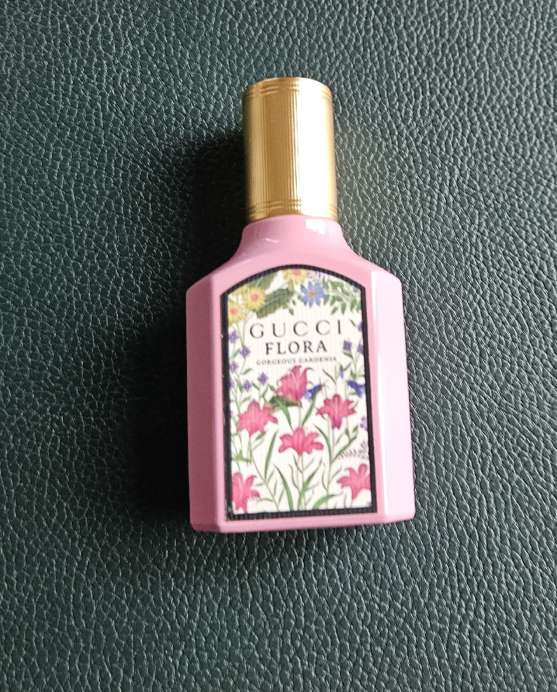 Gucci Parfum & Eau de Toilette: Guggi Flora Gorgeous Gardenis – Gebraucht aus Haldenstein von Sola7000