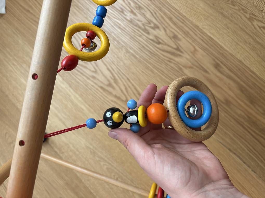 Tapis de jeu: Baby Spielbogen Holz  – D'occasion à Detligen par lor_gw8v 2