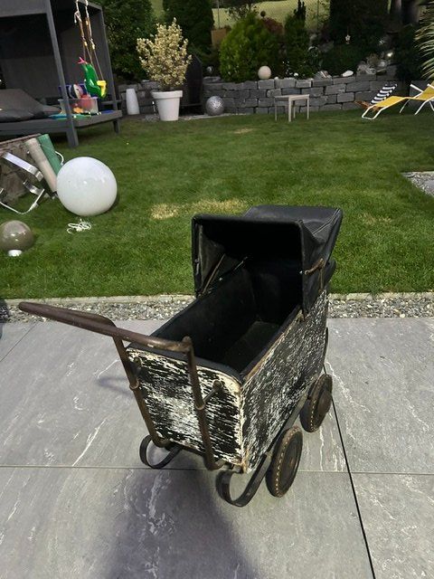 Kinderwagen: Antiker Kinderwagen mit Dach – Gebraucht aus Altendorf von Ffamily 2
