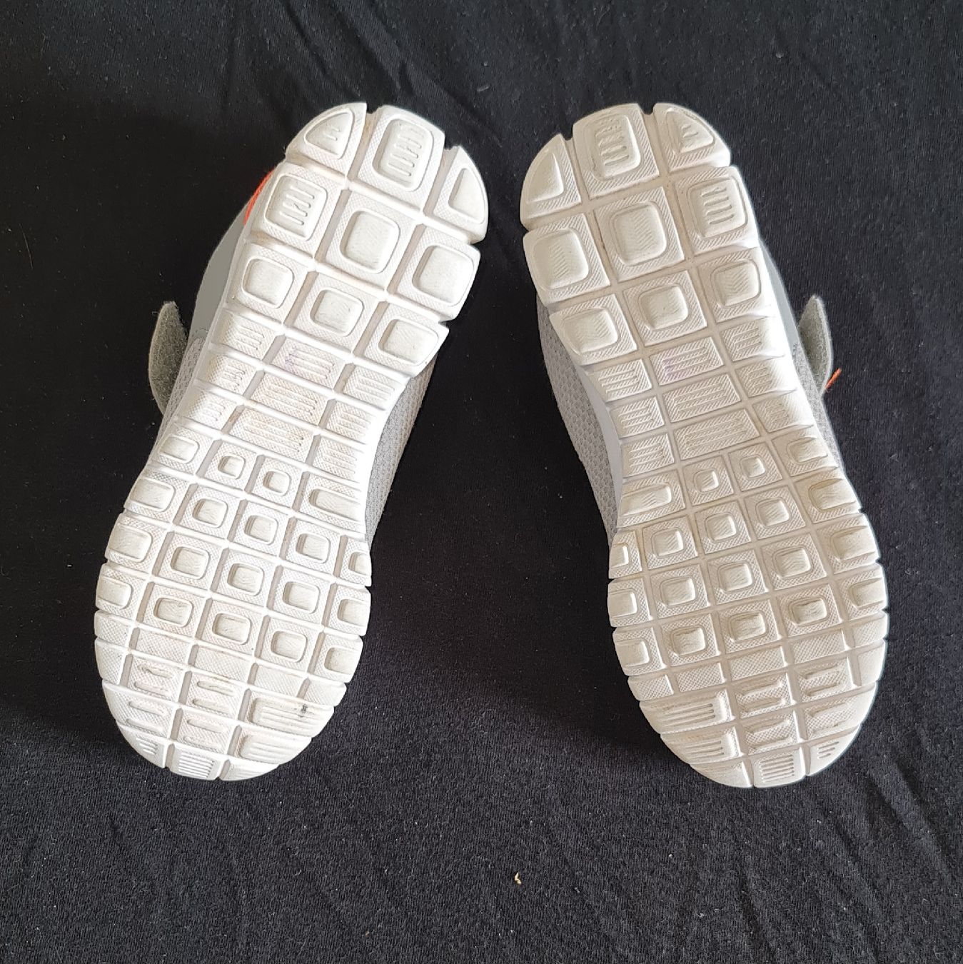 Victory Scarpe da uomo: Kinder Turnschuhe Vty Gr. 32  – Nuovo (secondo la descrizione) da Lengnau BE venduto da Spahrtakus 2