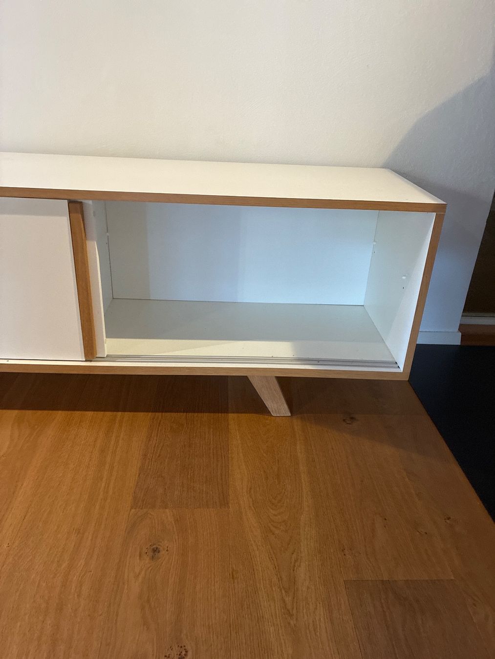 Commodes: Sideboard weiss Holz – D'occasion à Frick par 01100110 2